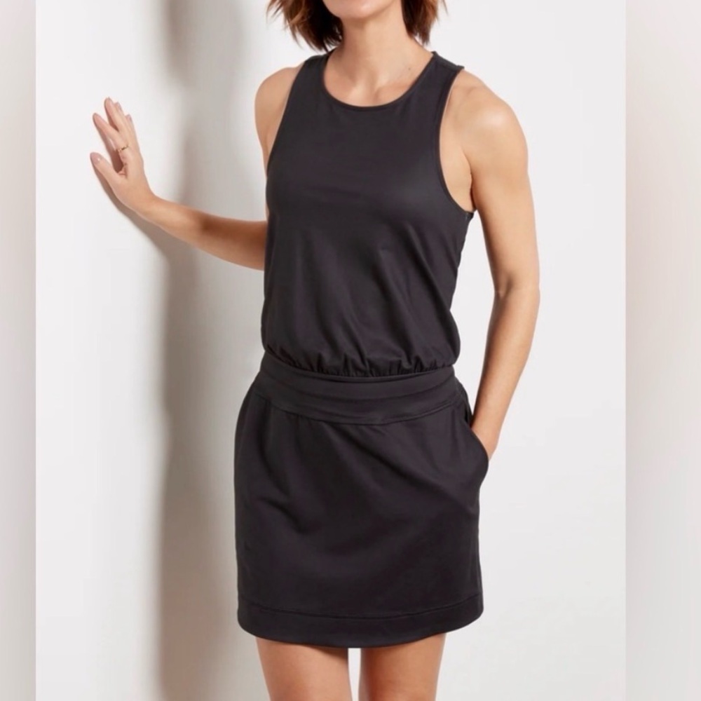 NWOT Sweaty Betty Gaia Yoga Dress in Black size XS